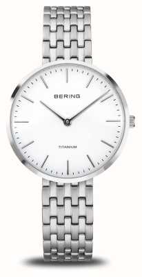 Bering Titanio (34mm) quadrante bianco / bracciale in titanio 19334-004